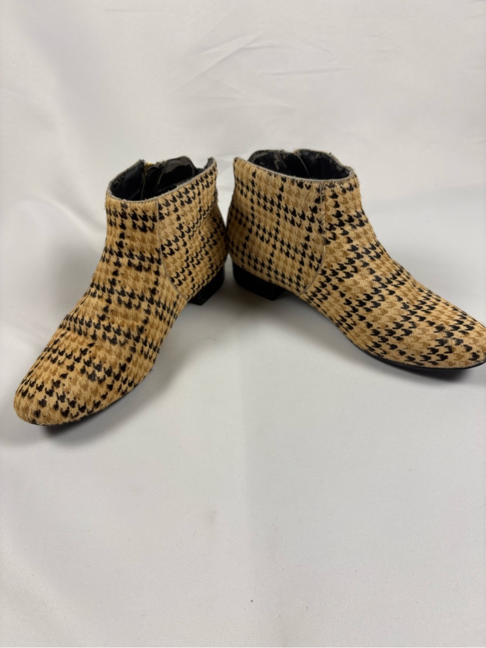 Very Volatile Pony Hair Houndstooth Ankle Boots Sz 6.5 Indie Sleaze - Picture 8 of 11